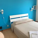 فندق Hotel Centrale ايراكليا ماري