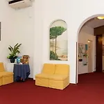 Hotel Centrale 3* ايراكليا ماري