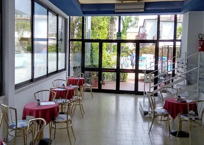 Hotel Centrale فندق