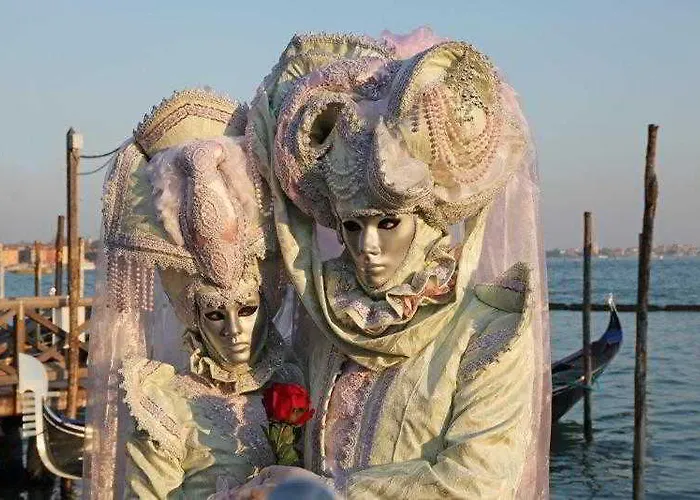 Hotel Centrale فندق