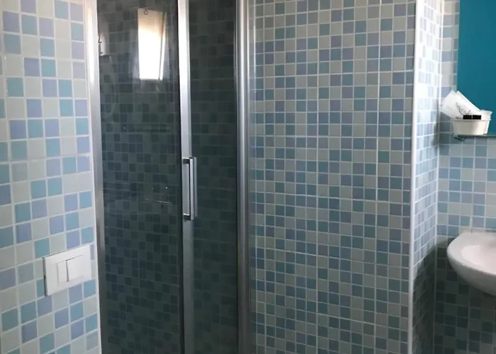 Hotel Centrale فندق ايراكليا ماري