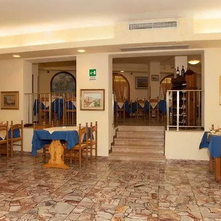 Szálloda Hotel Centrale